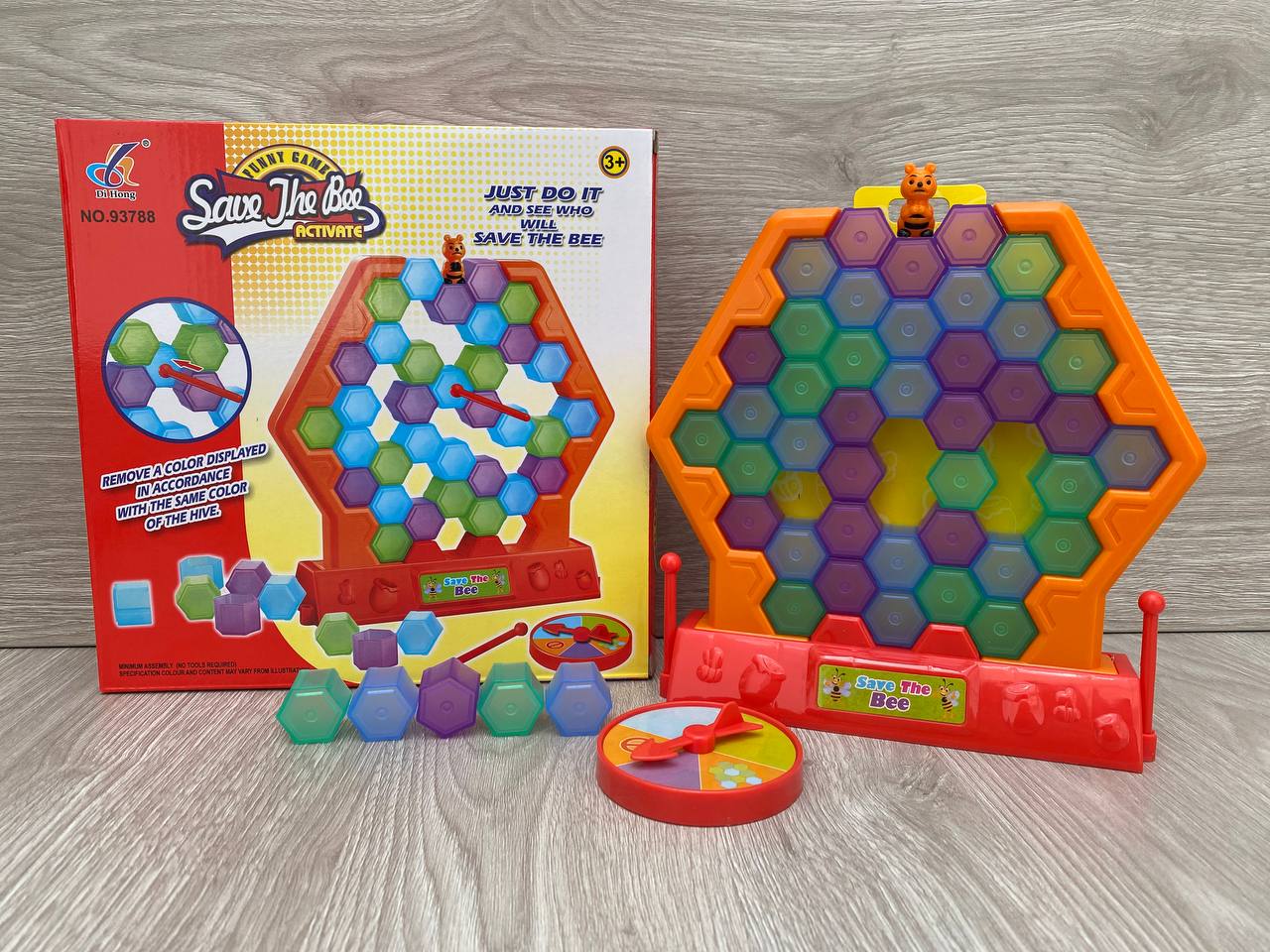 Juego de Mesa Salva a la Abeja